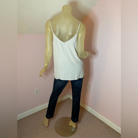 Entro Double V-Neck Tank - Picture 7 of 11